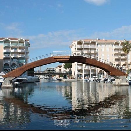 T2/T3 Duplex A Port Frejus Proche De La Mer Lägenhet Exteriör bild